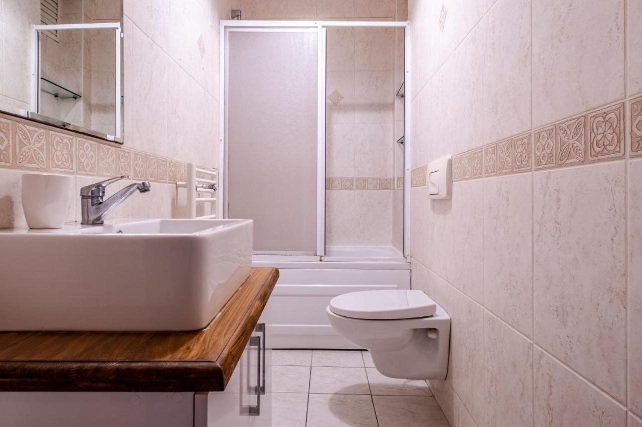 Centrally Located Apartment With Balcony In Sisli イスタンブール エクステリア 写真